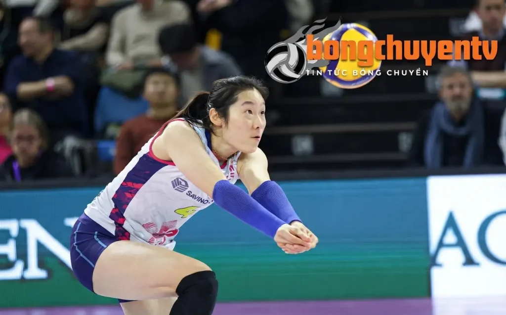 Zhu Ting tỏa sáng rực rỡ trong màu áo CLB châu Âu