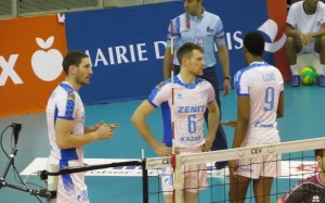 Cầu thủ bóng chuyền nam hay nhất thế giới Wilfredo Leon phát bóng uy lực