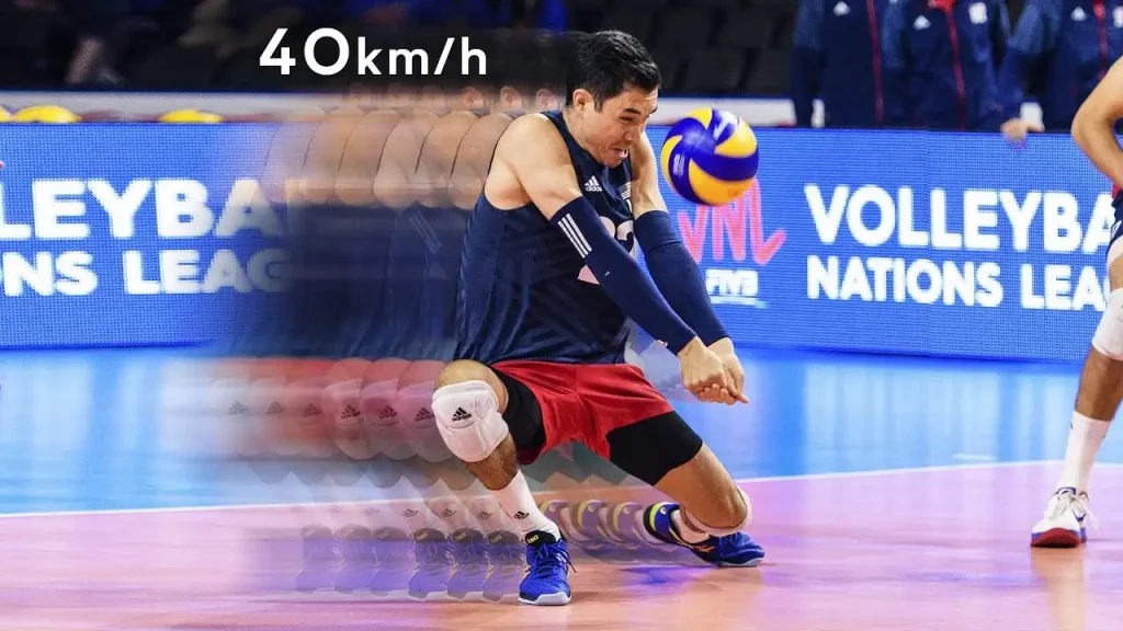 Erik Shoji cùng đồng đội tuyển bóng chuyền nam Mỹ với tốc độ đáng kinh ngạc