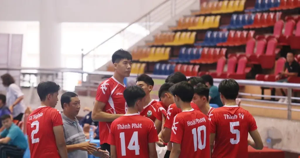 Nguyễn Duy Khánh cầu thủ bóng chuyền cao nhất Việt Nam nổi bật tại các giải đấu trẻ